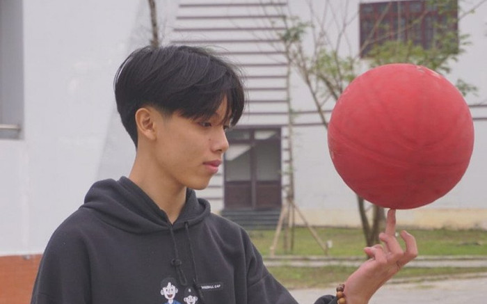 Chàng trai Đà Nẵng được cha đặt cho cái tên oái oăm, đi đâu cũng phải đem theo CCCD Ảnh 2