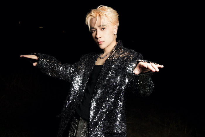 Nam ca sĩ Việt từng suýt bị chủ nhà đuổi vì không có tiền, nay nổi tiếng ra tận nước ngoài Ảnh 3