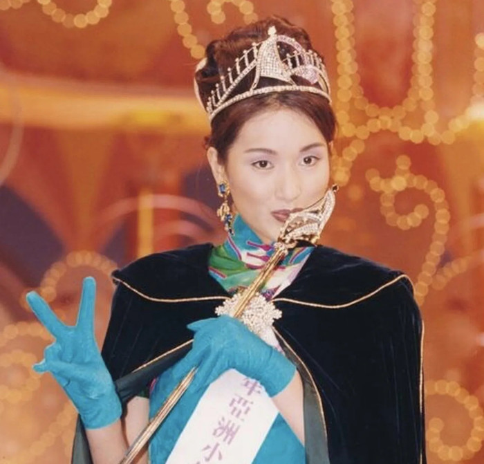 Dương Cung Như từng là cái tên nổi tiếng nhất nhì làng giải trí Hoa Ngữ.