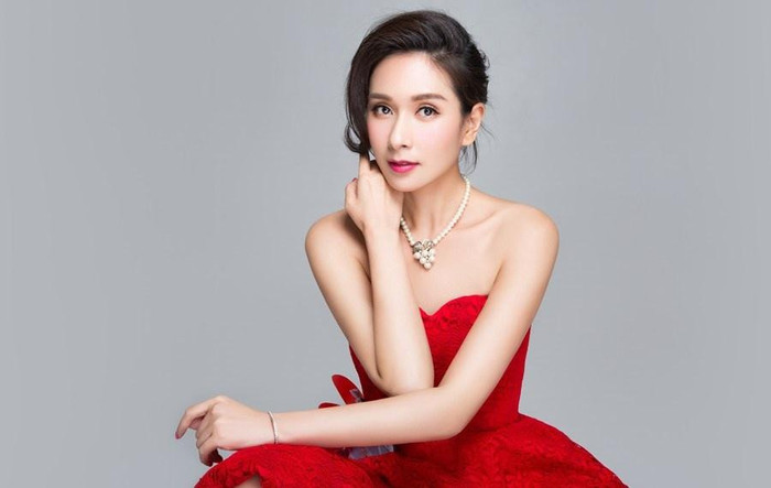 Sự nghiệp của Dương Cung Như bị huỷ hoại vì ồn ào 'tiểu tam'.