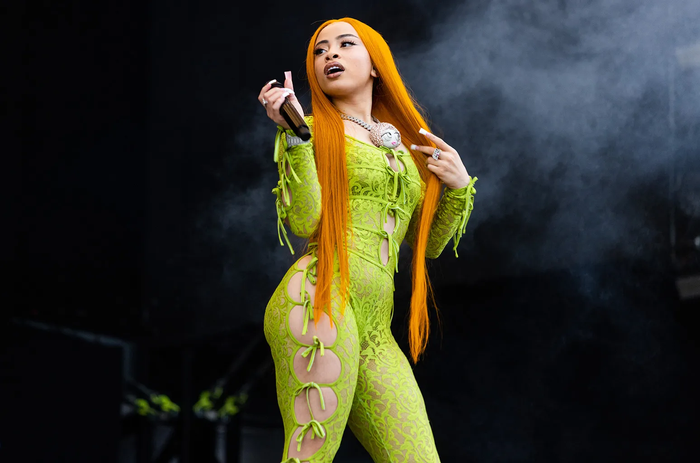 Nữ rapper trẻ bật khóc khi được Taylor Swift ngỏ lời mời hợp tác Ảnh 1