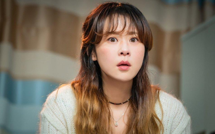 Choi Kang Hee cống hiến 25 năm cho nghiệp diễn cho đến ngày rút khỏi làng giải trí.