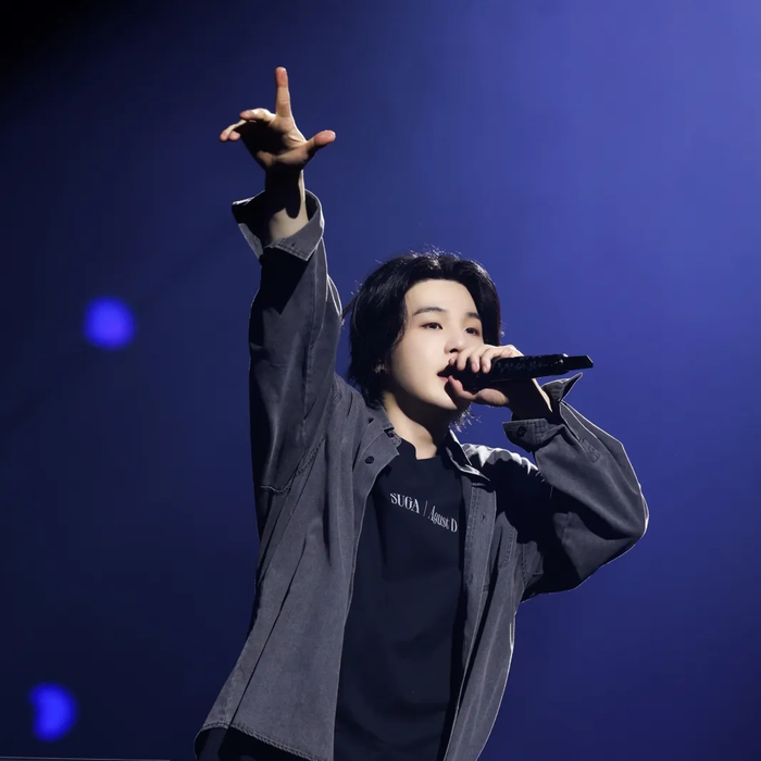 Album của Suga (BTS) lọt top bán chạy nhất tại Mỹ, thứ hạng gây bất ngờ Ảnh 3