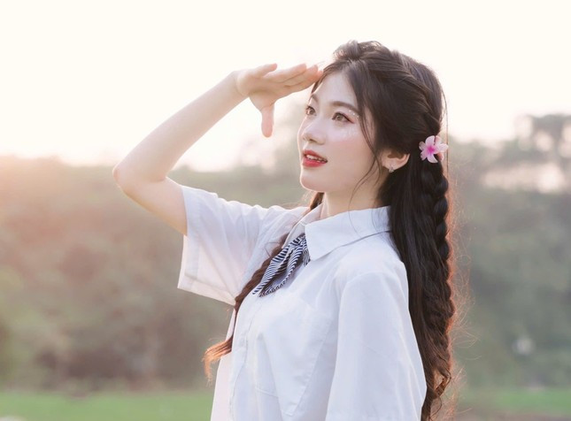 Nữ sinh xinh đẹp Phạm Quỳnh Anh