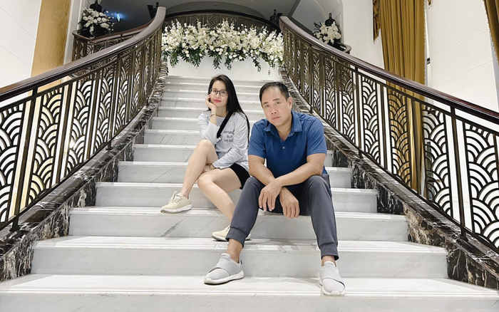 Hình ảnh mới nhất của Cẩm Ly bên cạnh chồng nhạc sĩ. Ảnh: FBNV