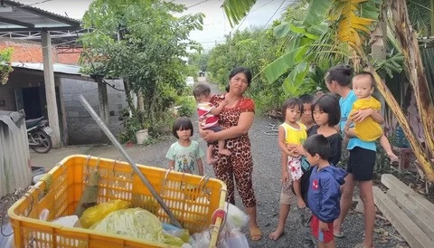 Sinh 9 con, người mẹ ở Long An không nhớ hết tên Ảnh 1