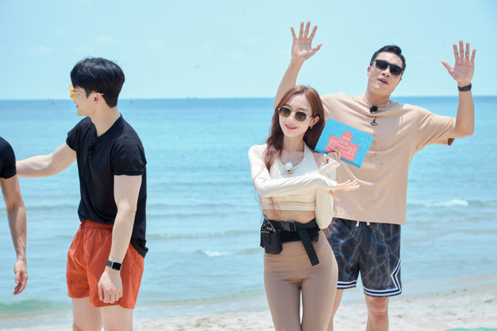 Dàn trai xinh gái đẹp trong Đảo Thiên Đường.