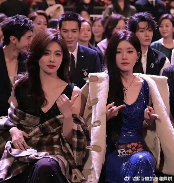 Triệu Lộ Tư lép vế khi chung khung hình với “đệ nhất mỹ nhân Hong Kong” Ảnh 3