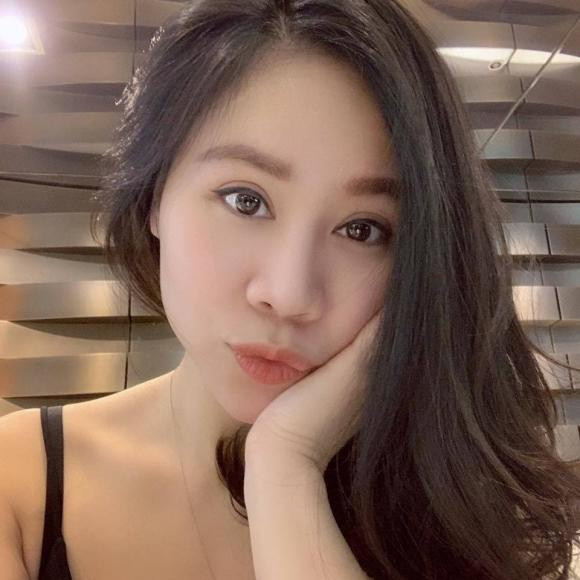 Bà xã của MC Tuấn Tú gây bất ngờ với diện mạo hiện tại, vô cùng trẻ trung và xinh đẹp