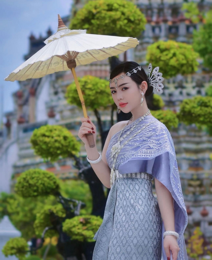 Quỳnh Kool gây sốt với loạt ảnh cô dâu Thái Lan ở tuổi 29 Ảnh 3