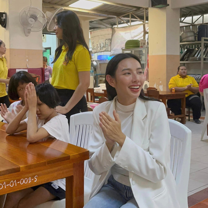 Hoa hậu Thùy Tiên chăm chỉ làm thiện nguyện suốt nhiều năm qua.