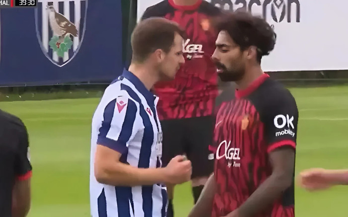 Màn ẩu đả gây xấu hổ của hai CLB châu Âu Ảnh 2