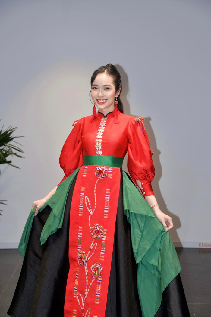 Thời gian gần đây, Nguyễn Thảo Vy thu hút sự chú ý của fan sắc đẹp quê nhà khi một lần nữa theo đuổi giấc mơ vương miện tại cuộc thi Hoa hậu Quốc gia Việt Nam.  