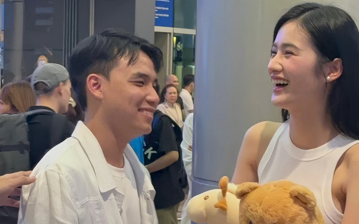 Bạn trai làm điều đặc biệt cho Hoa hậu Ý Nhi Ảnh 2