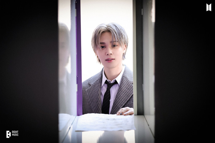 Jimin (BTS) - Stray Kids làm nên lịch sử tại Billboard 200 Ảnh 1