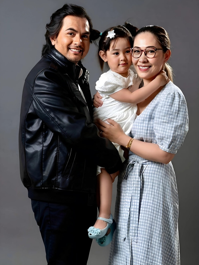 Hiện, Bình Phương đang toàn tâm toàn ý lo cho con gái nhỏ sau khi chồng qua đời.