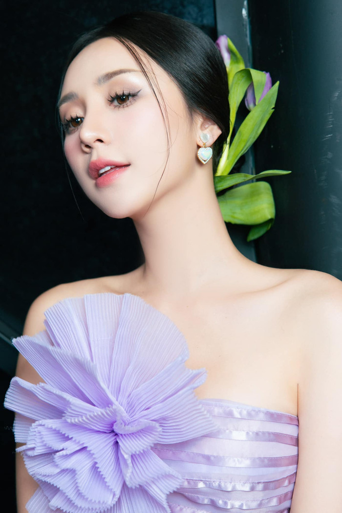 Quỳnh Kool khá thoải mái khi khán giả 'đẩy thuyền' cô với bạn diễn nam.