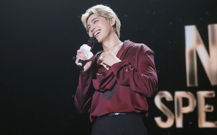 Noo Phước Thịnh bị vũ công 'tác động vật lý' đau điếng trong lúc biểu diễn Ảnh 2