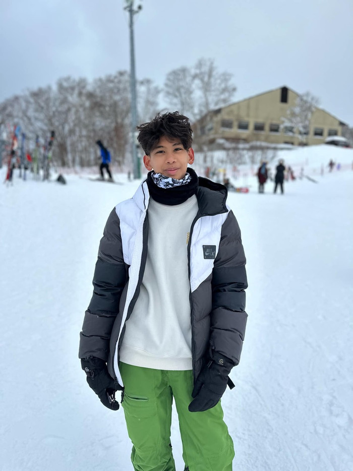 Con trai của Hà Kiều anh được nhận xét có chiều cao nổi trội. 