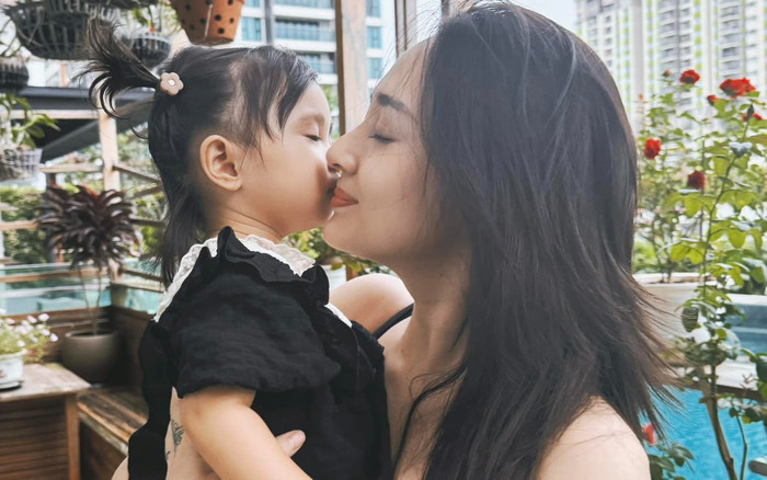 Bảo Anh 'hú hét' khi lần đầu chứng kiến nhóc tỳ làm điều này Ảnh 2