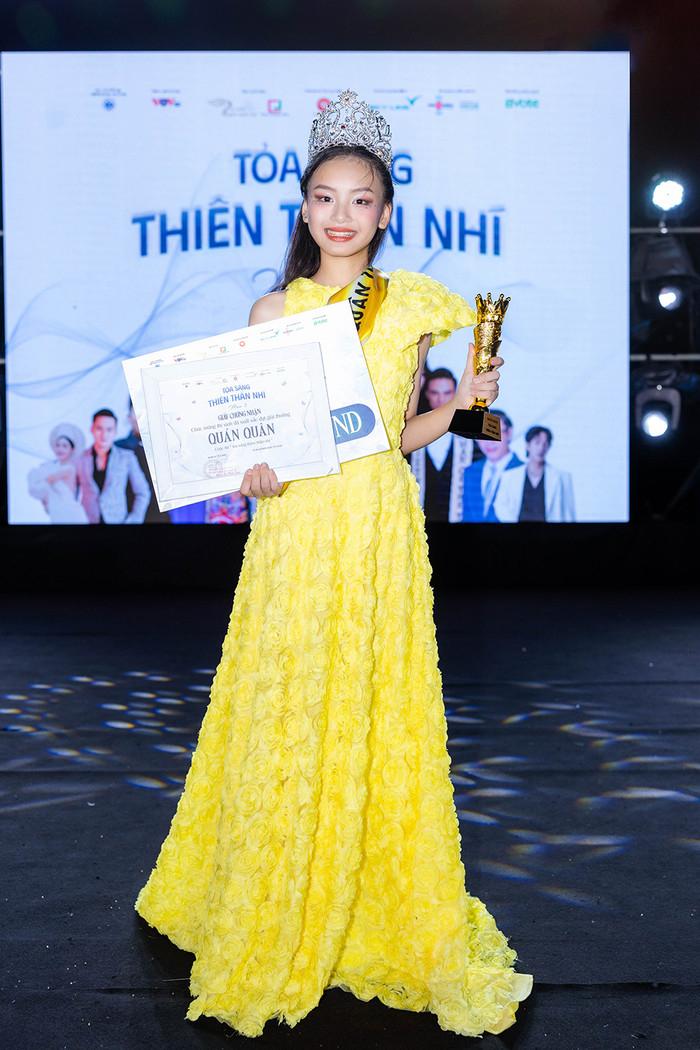 Mẫu nhí Nguyễn Thảo Phương đăng quang Tỏa sáng thiên thần nhí mùa 5.