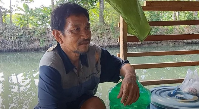 Cuộc đời lam lũ khiến người đàn ông già trước tuổi