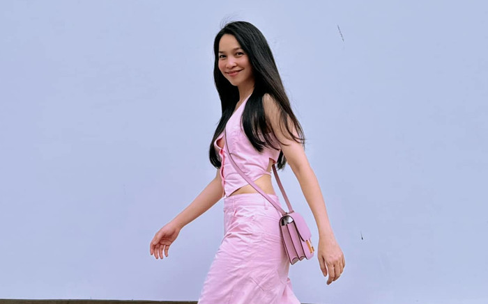 Hiền Thục đeo túi 350 triệu xuống phố, vòng eo tuổi 43 gây chú ý Ảnh 2