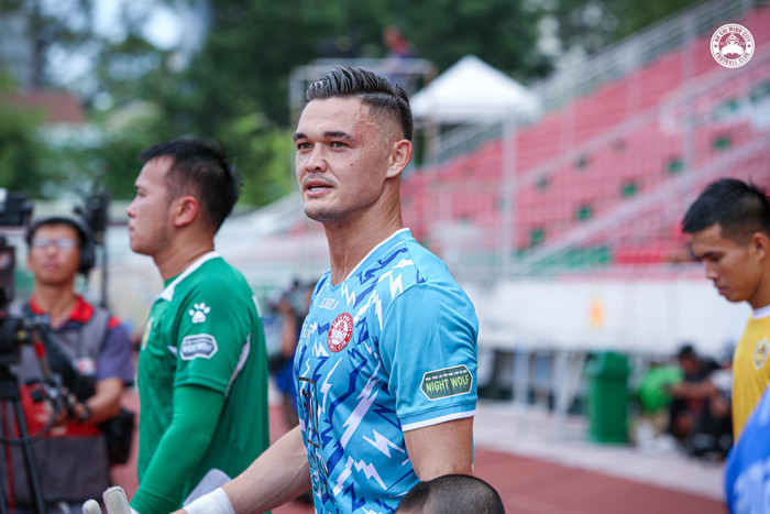 Không có chuyện thủ môn Patrik Lê Giang đầu quân cho CLB HAGL. Ảnh: CLB TPHCM