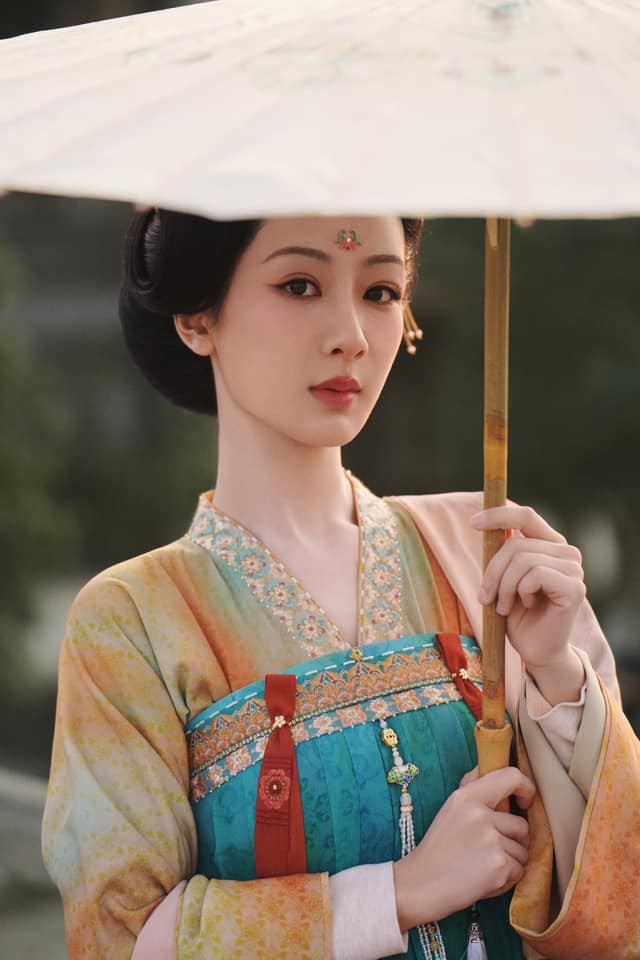 Sau Trường Tương Tư 2, khán giả chờ đợi màn tái xuất của Dương Tử ở phim đại nữ chủ Quốc Sắc Phương Hoa.