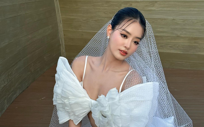 Đẹp khen - Xấu chê: Á hậu Khánh Linh đẹp tựa nàng dâu cổ tích Ảnh 2