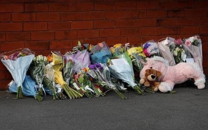 Hiện trường ám ảnh vụ tấn công nghiêm trọng vào trường học ở Anh khiến 13 trẻ em thương vong Ảnh 2