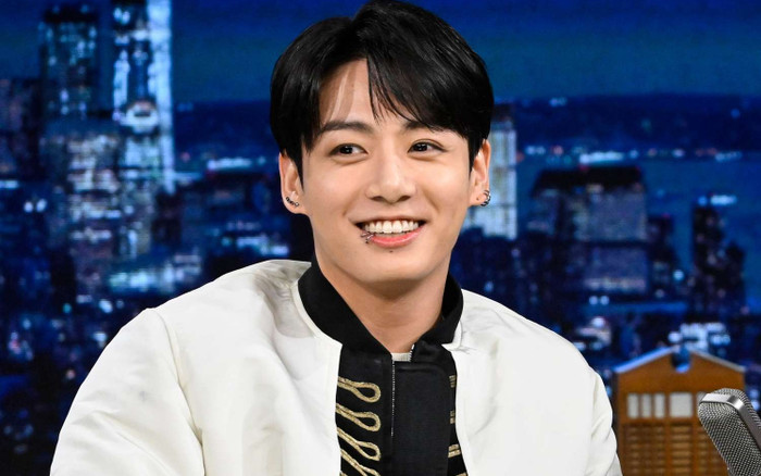 Là ca sĩ nổi tiếng toàn cầu, nhưng nhân viên bán hàng lại không nhận ra JungKook? Ảnh 2