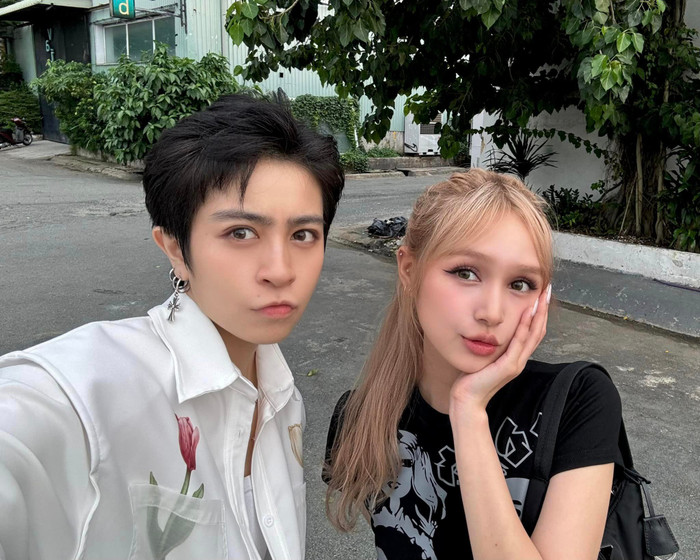 Xoài Non vốn có mối quan hệ thân thiết với nhiều nghệ sĩ trong giới showbiz. Thời gian gần đây cô khá thân thiết với Gil Lê. Ảnh: FBNV