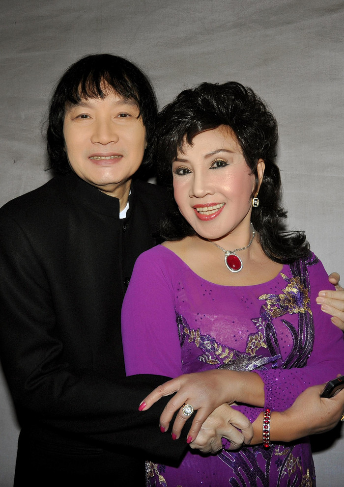 Lần đầu tiên khán giả và giới mộ điệu cải lương chứng kiến màn kết hợp của hai tài danh Minh Vương - Lệ Thuỷ trên sân khấu. 