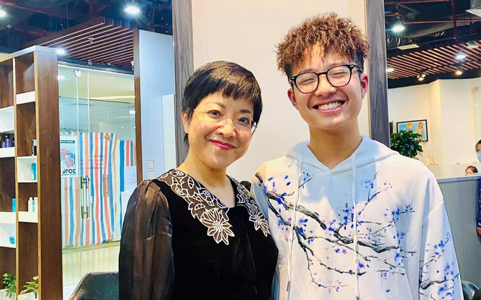 Con trai MC Thảo Vân chuẩn 'soái ca', càng lớn càng điển trai: Netizen nô nức ứng tuyển làm con dâu Ảnh 2