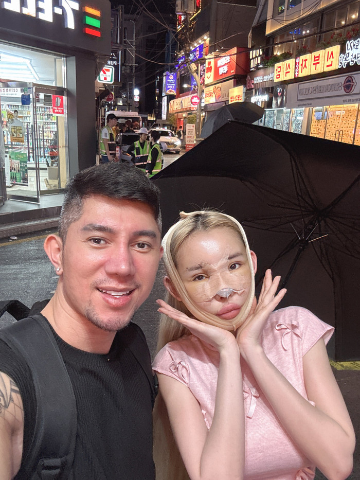 Ngân 98 qua nước ngoài 'đập mặt xây lại', được bạn trai hộ tống. 