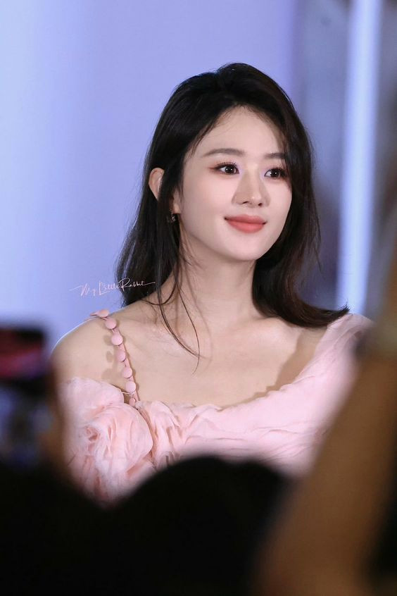 Top 10 nữ diễn viên diễn tốt nhất nửa đầu năm 2024: Lưu Diệc Phi chỉ xếp hạng 6, Triệu Lệ Dĩnh mất hút Ảnh 4