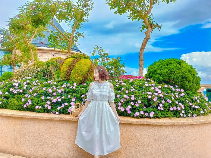 Nay hiện tại sinh sống và làm việc tại Hà Nội