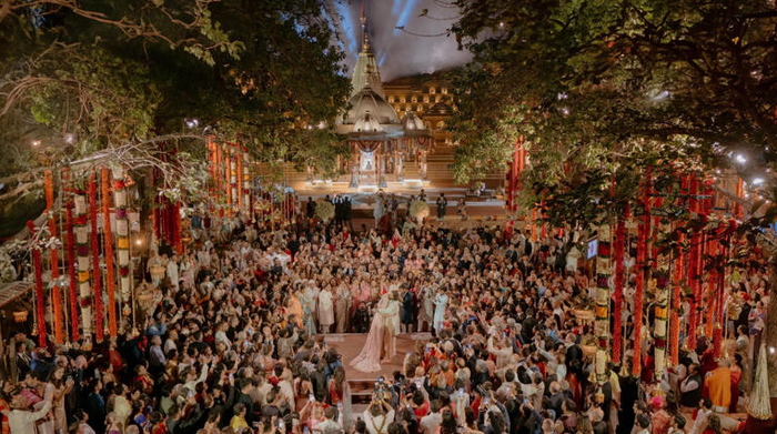 Ca sĩ nào sẽ hát tại đám cưới con trai tỷ phú giàu nhất Châu Á? Ảnh 4