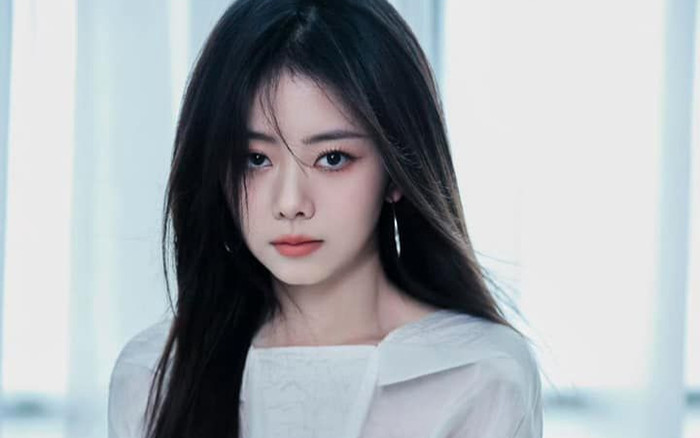 Bạn trai Đàm Tùng Vận khoe body 'ngập múi', bảo sao nàng nữ thần thanh xuân mê như điếu đổ Ảnh 2