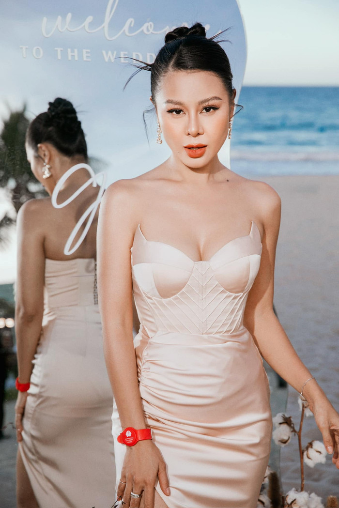 Nam Thư không bao giờ nghĩ đến váy cưới. Ảnh FBNV