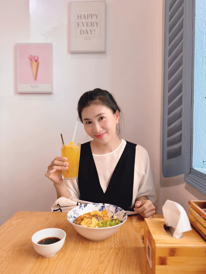 Nguyệt Ánh vui mừng báo tin nhận giải thưởng liên quan đến thương hiệu thực phẩm mà cô đang kinh doanh