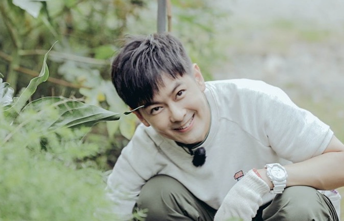 Nam ca sĩ nổi tiếng trở lại showbiz sau vụ tai nạn giao thông 2 năm trước Ảnh 1