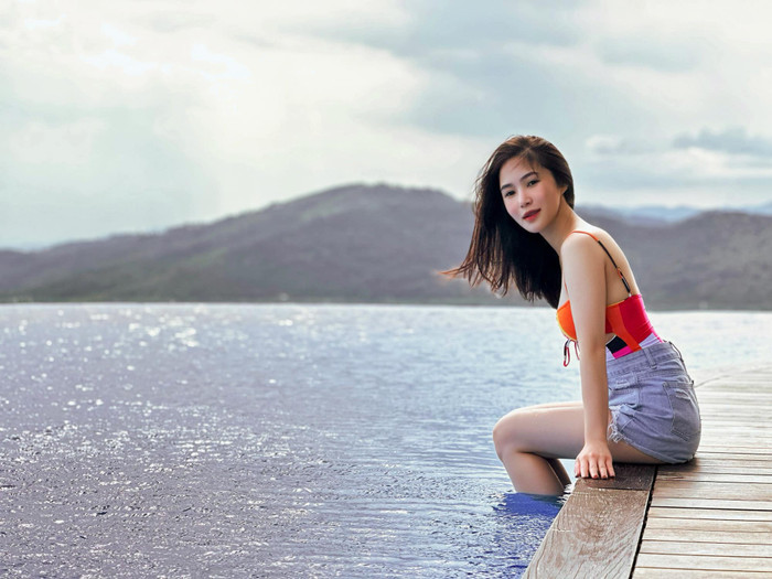 Một trong những hình ảnh mới nhất của Hương Tràm. Ảnh: FBNV