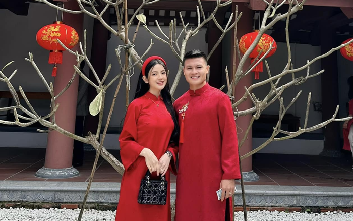 Quang Hải và Chu Thanh Huyền đã hẹn hò một khoảng thời gian dài, sau đó mới quyết định tiến đến kết hôn. Ảnh: FBNV