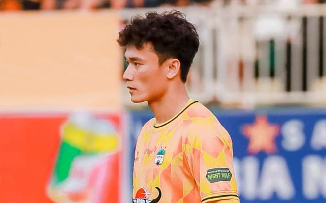 Thủ môn Bùi Tiến Dũng được gọi tên trong ngày Messi sút hỏng phạt đền Ảnh 2