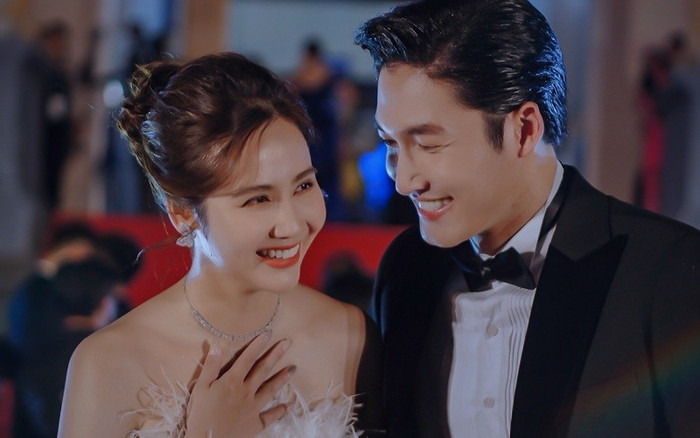 Huyền Lizzie bất ngờ khoe ảnh tình tứ cùng Đình Tú, dân tình ngóng đợi ngày công khai Ảnh 2