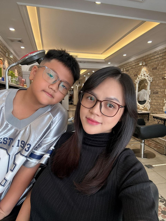 Bé Be được khán giả nhận xét như bản sao của bố.