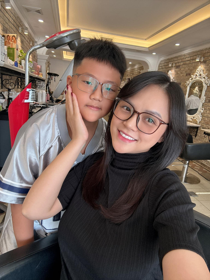 Thu Quỳnh và quý tử đầu lòng.