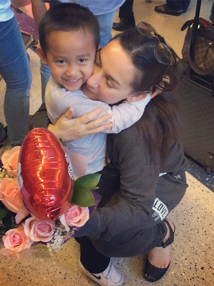 Phi Nhung lúc sinh thời bên cháu ngoại đầu tiên.